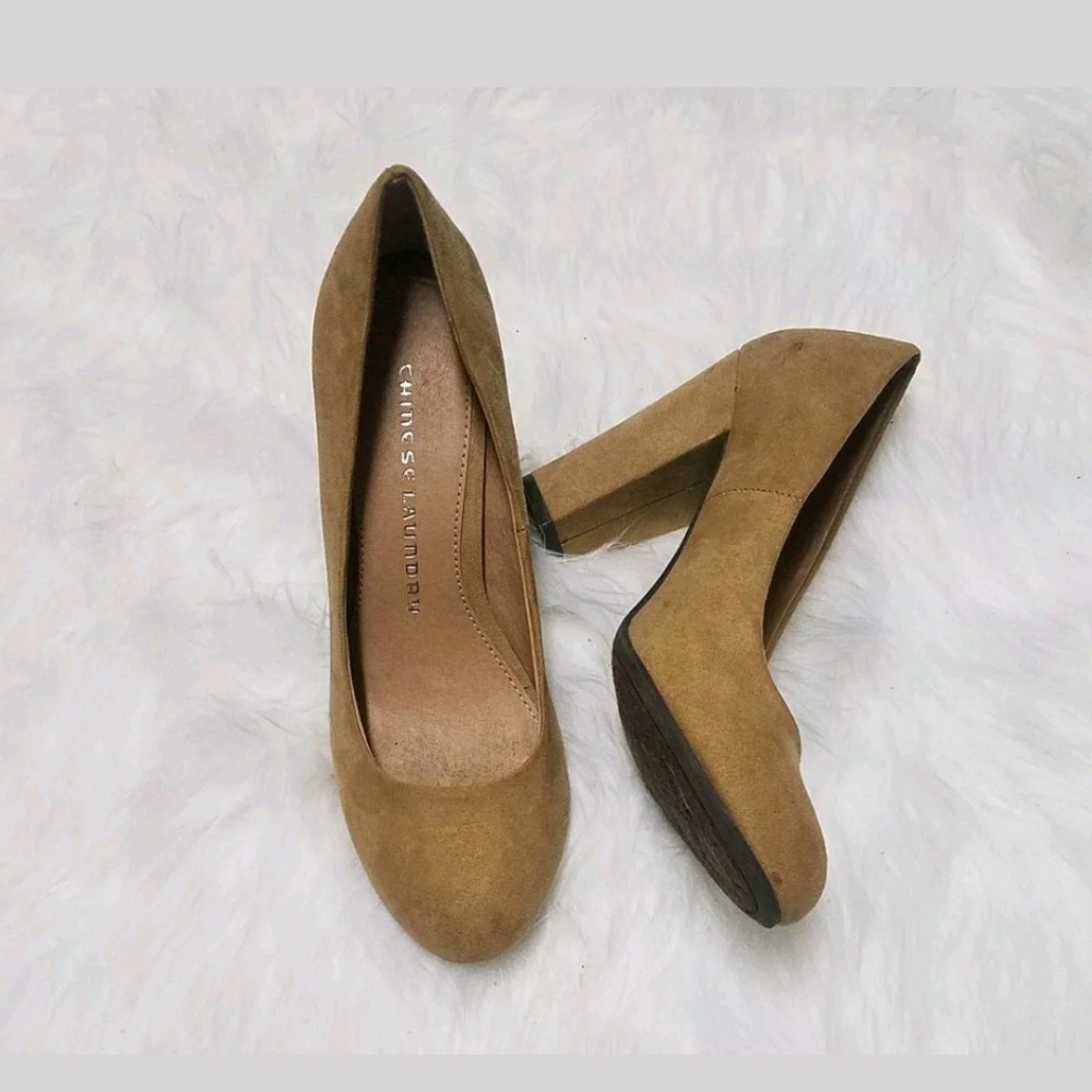 Chinese Laundry Suede Pumps Beige 7.5 Shoes